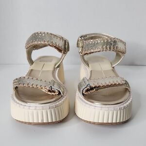 Dolce Vita Drake Metallic Gold Woven Platform Sandal Wedge Chunky Strappy S 7.5